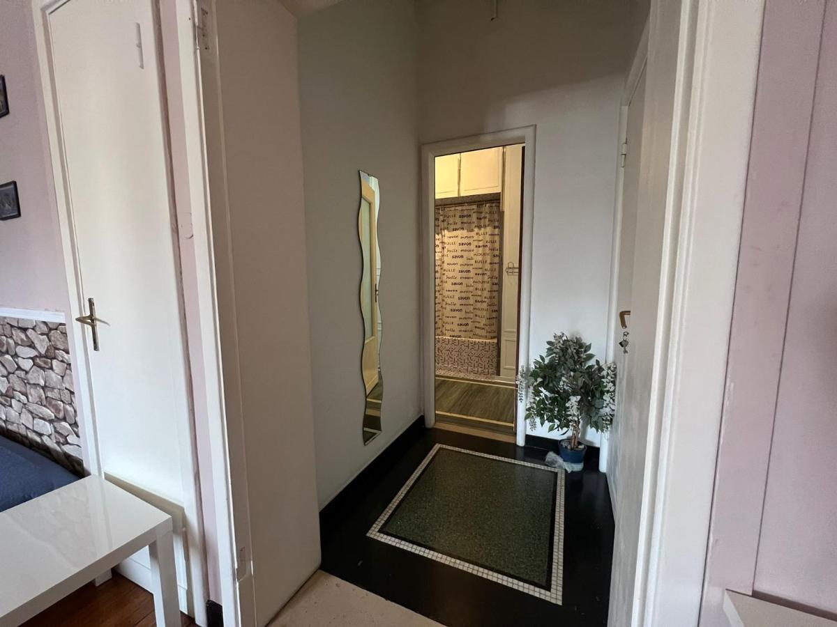 Piazza Della Vittoria 3* Gênes